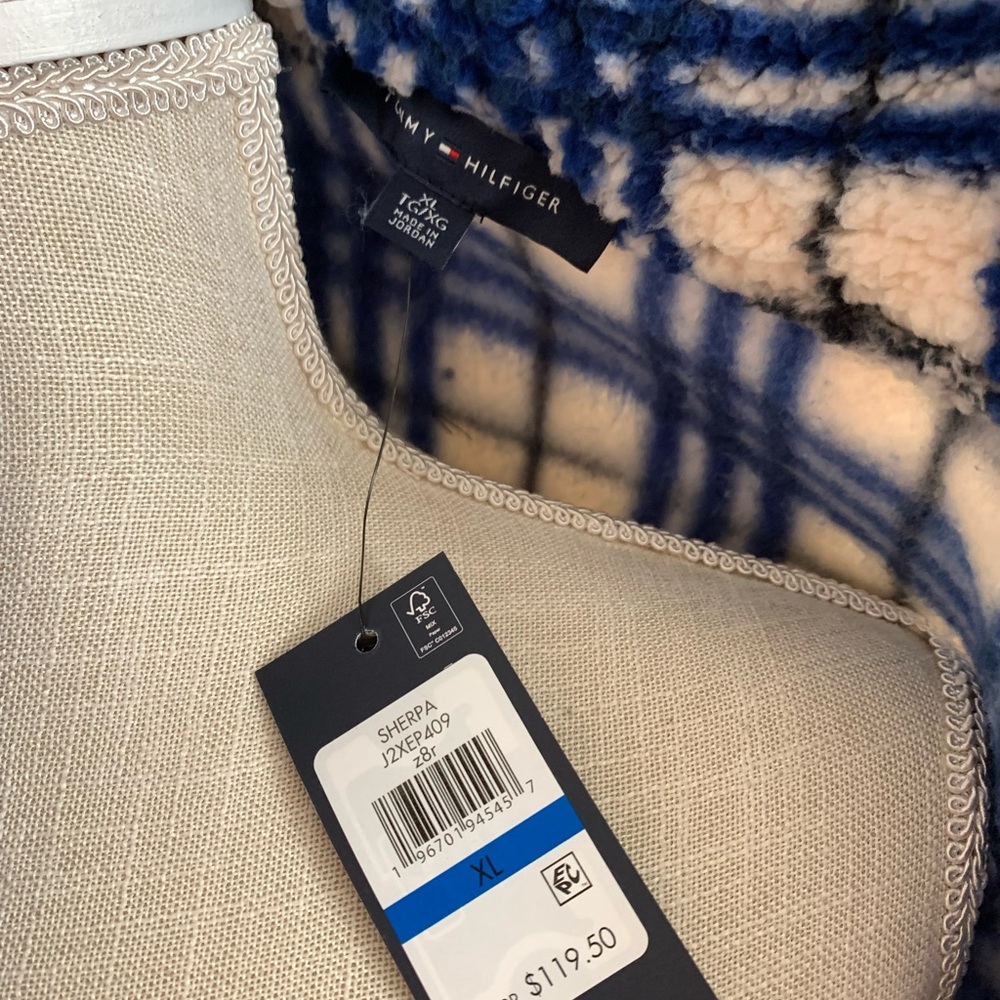 Women’s Plaid Bomber Fleece Jacket - Picture 4 of 13